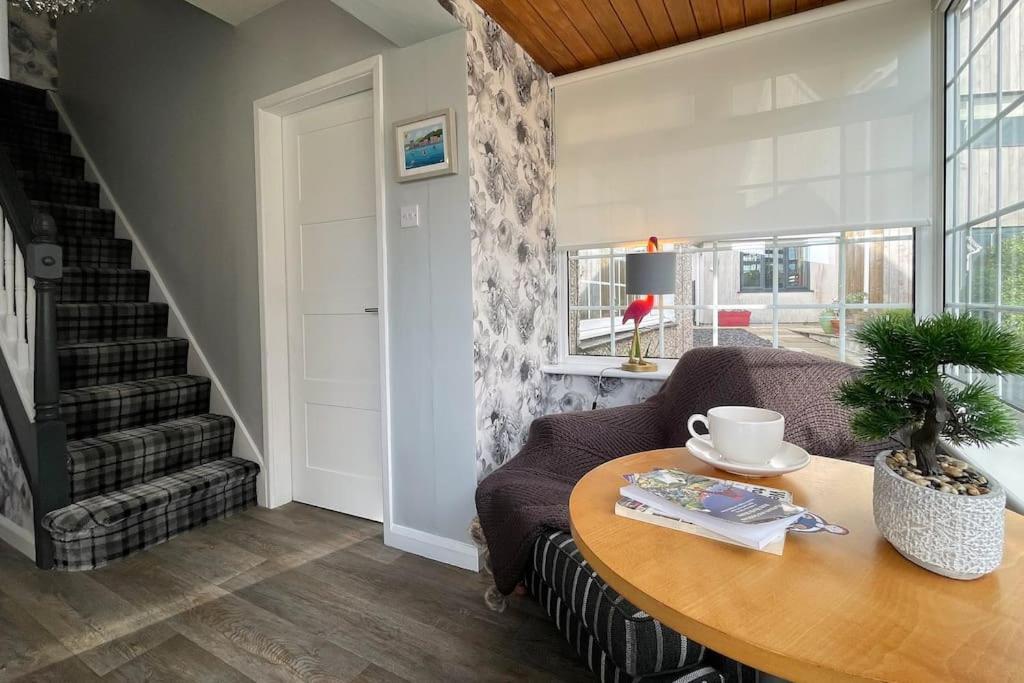 Rhoslan. Boutique Style Farmhouse In Snowdonia Caernarfon Exterior photo